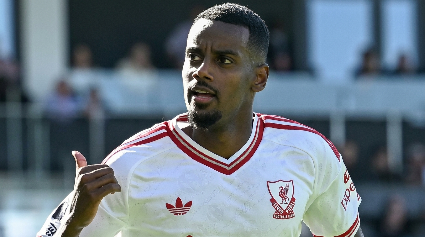 Ray Houghton Drops Bold 20 Goal Prediction for Alexander Isak This Season